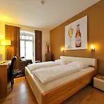 Hotell Erlebnis Post - Stadthotel Mit Eigenart Spittal an der Drau