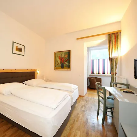 Erlebnis Post - Stadthotel Mit Eigenart Отель 3*